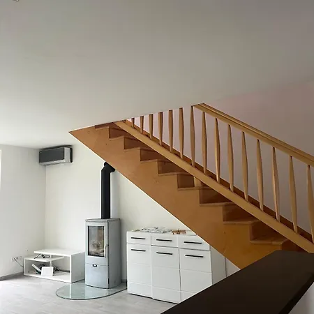شقة House With Garden Near Centre
